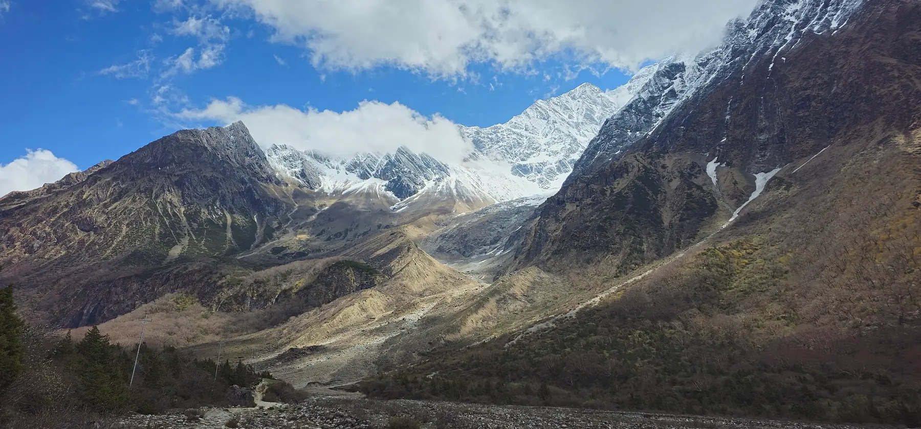 Samagaun Village Manaslu Circuit — in the Manaslu region